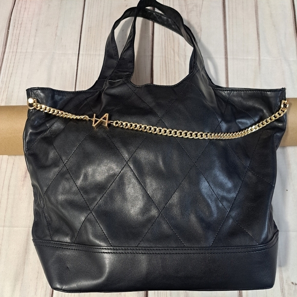 Aldo Tote Bag with Gold Chain - Picture 1 of 10